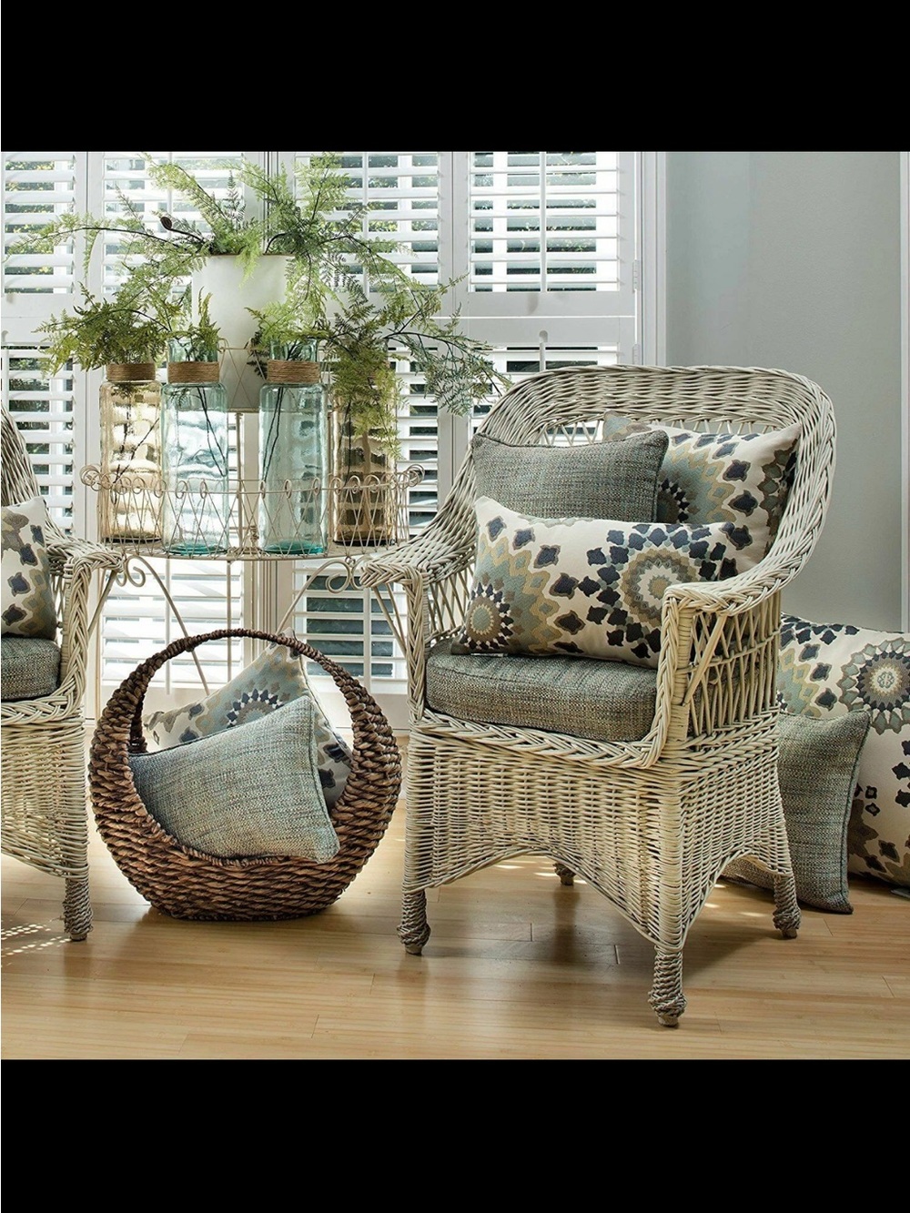 Pillow Perfect Marais Set of 3 Medallion Accent Pillow NEW!!